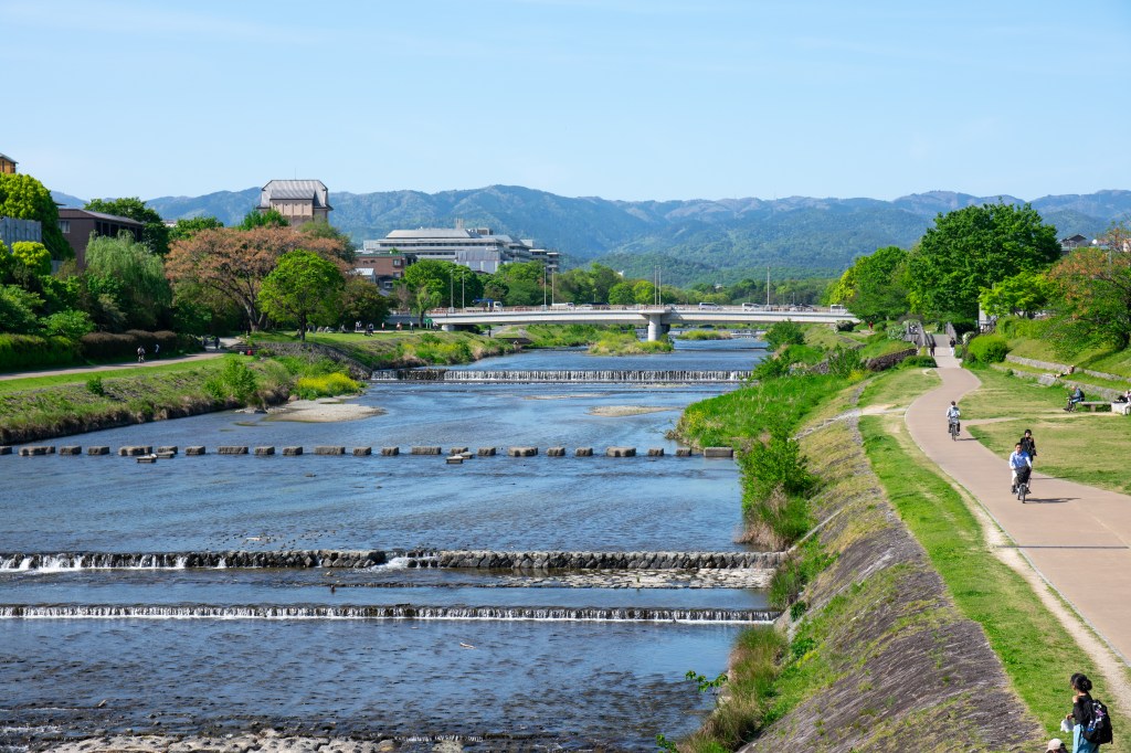 Foot Notes: April 21, Tokyo to&nbsp;Kyoto
